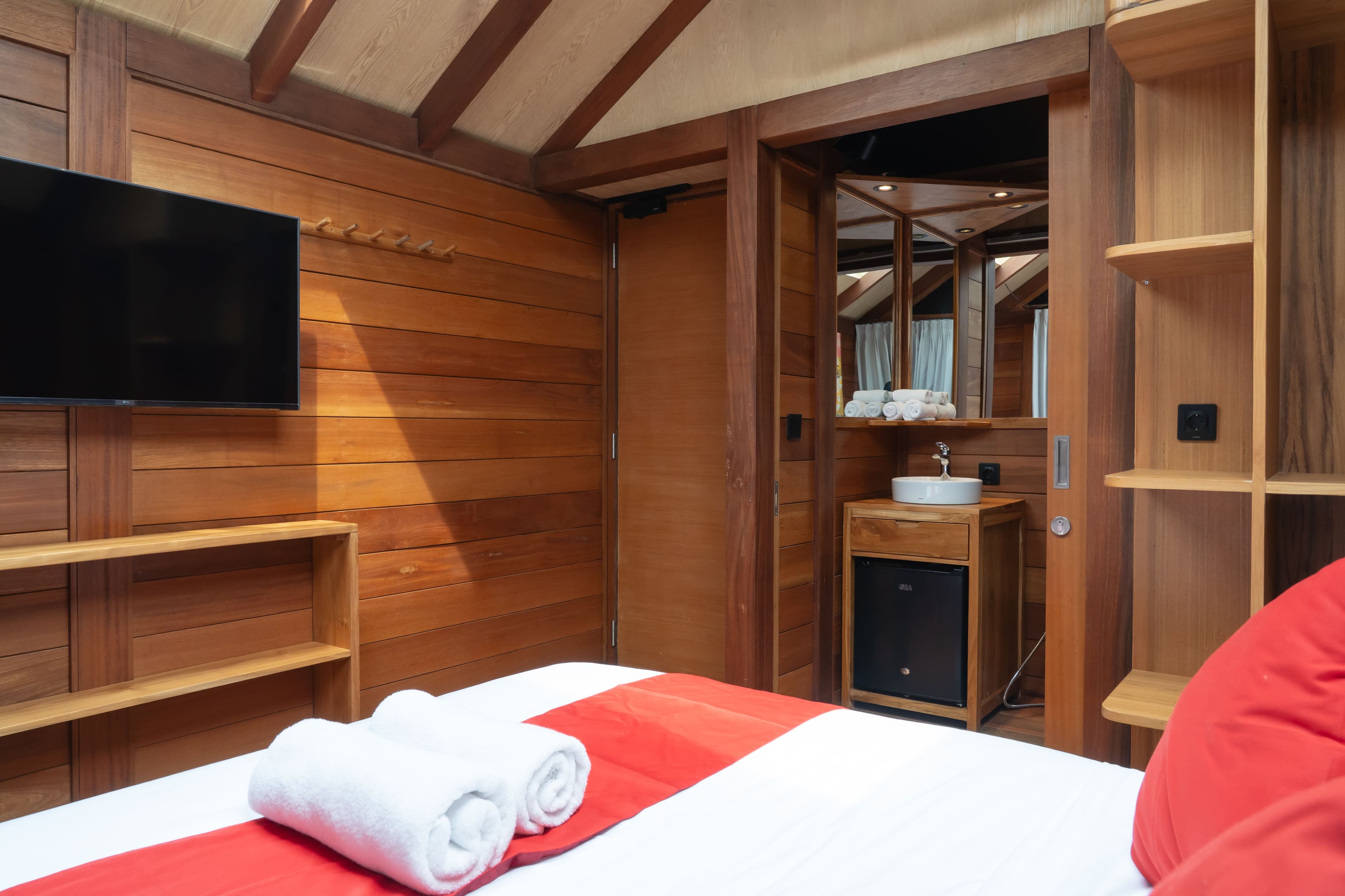 wooden-room-3